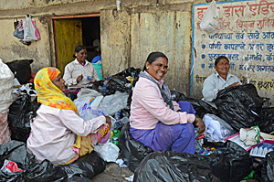 Die Mllsammlerinnen im indischen Pune