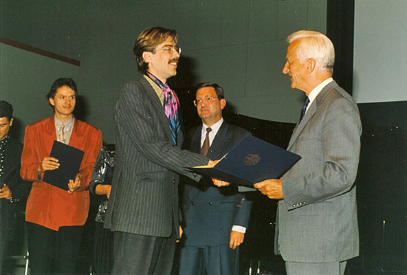 Empfang des Journalistenpreises Entwicklungspolitik aus der Hand von Bundespräsident Richard v. Weizsäcker, Bonn, September 1992