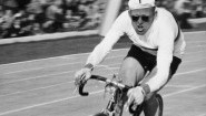 In der DDR eine Legende, heute umstritten: Radrennfahrer Gustav-Adolf "Täve" Schur. (Imago)